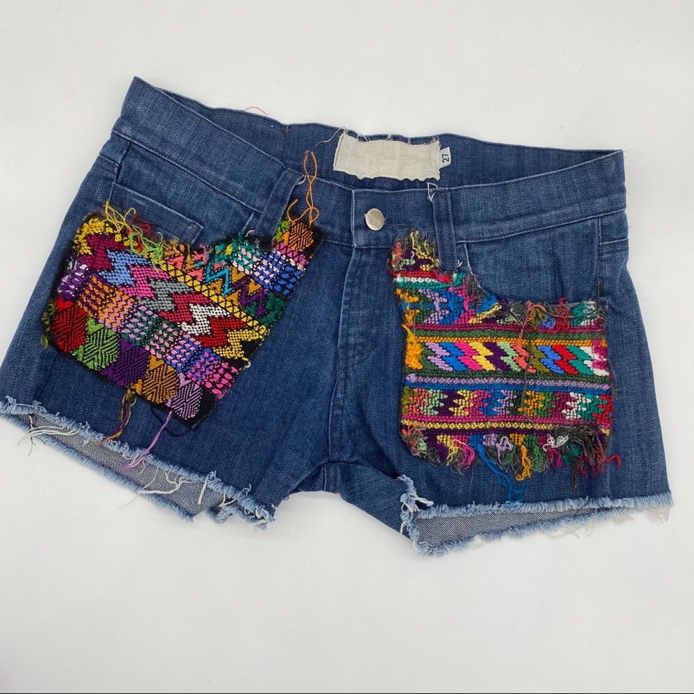 Sale! Jen’s Pirate Booty Guipil Cut Off Jean Shorts 27